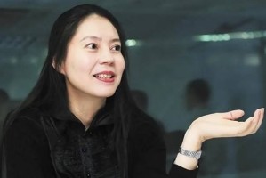 爱游戏官方入口-她是中国体坛叛徒，赴美比赛却临阵脱逃入美籍，如今高调回国捞金|胡娜|网球|美国|画展|大义_新浪体育_新浪新闻