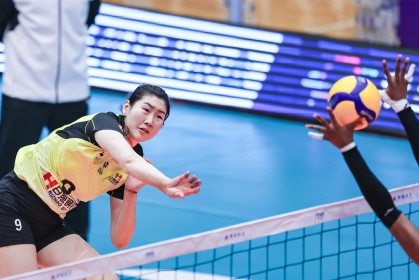 爱游戏-轰31分制胜！中国女排19岁1米87重炮崛起：赵勇征召又一新星？