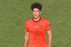 爱游戏官方网站-1年前还在踢中乙，彭啸上限可留洋 泰山手握05众星 培养后腰争冠